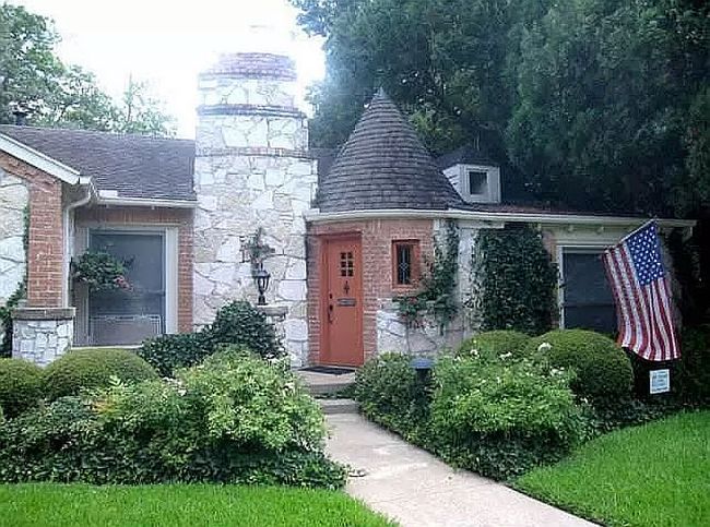 Additional photo 2 of property located at 4109 Stanford Ave