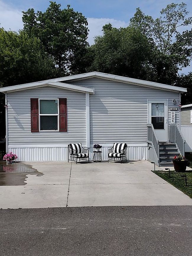 Photo of 1032 Pebble Creek Dr