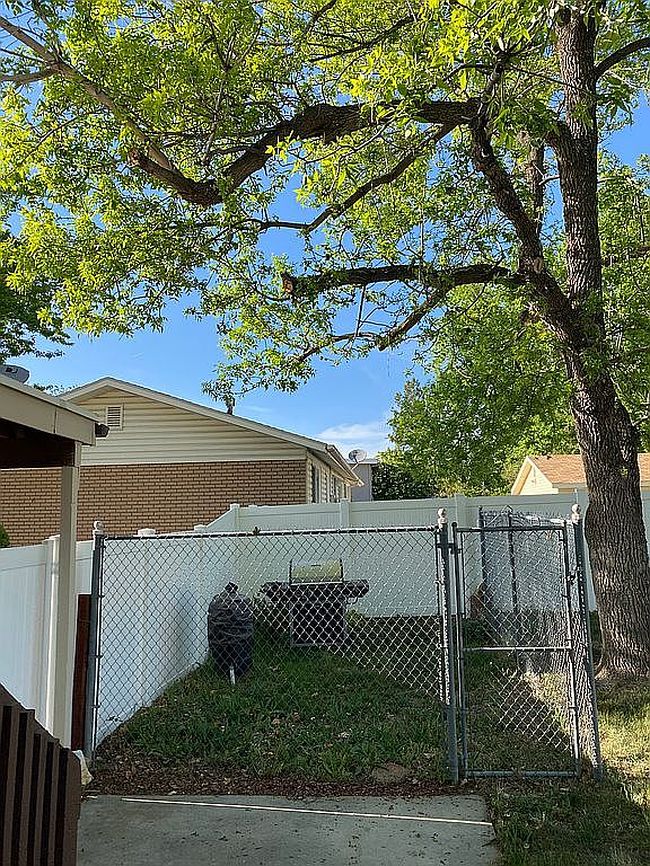 Additional photo 1 of property located at 10345 S Clearview Dr