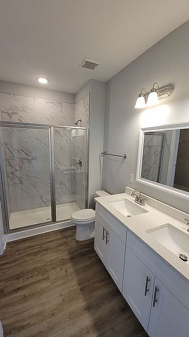 Preview of property located at 150 Bradford Ct