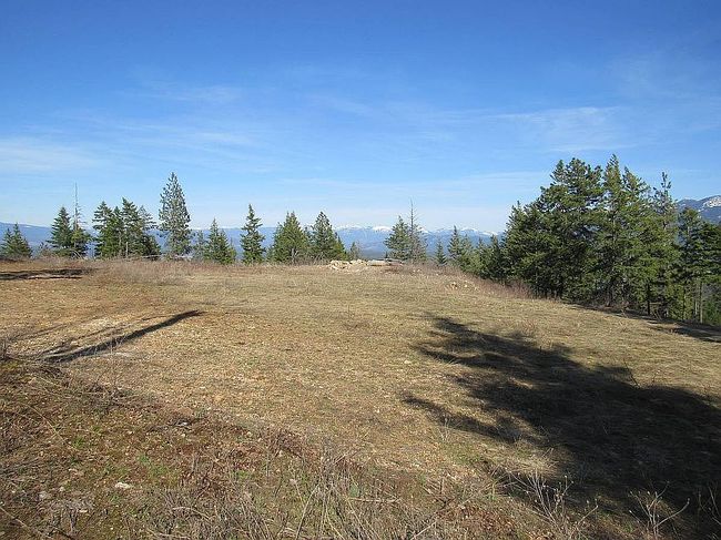 Additional photo 1 of property located at 2114 Juniper Ln