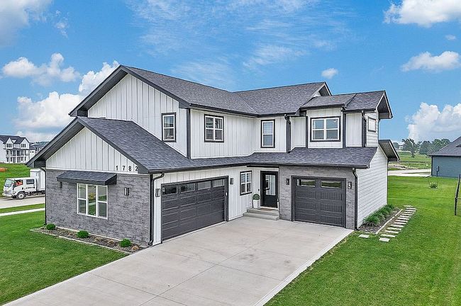 Photo of 17826 Goodman Dr, Waukee, IA