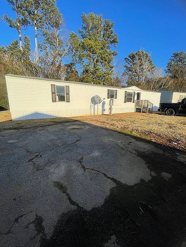 Photo of 26 Lemans Dr, Anderson, SC