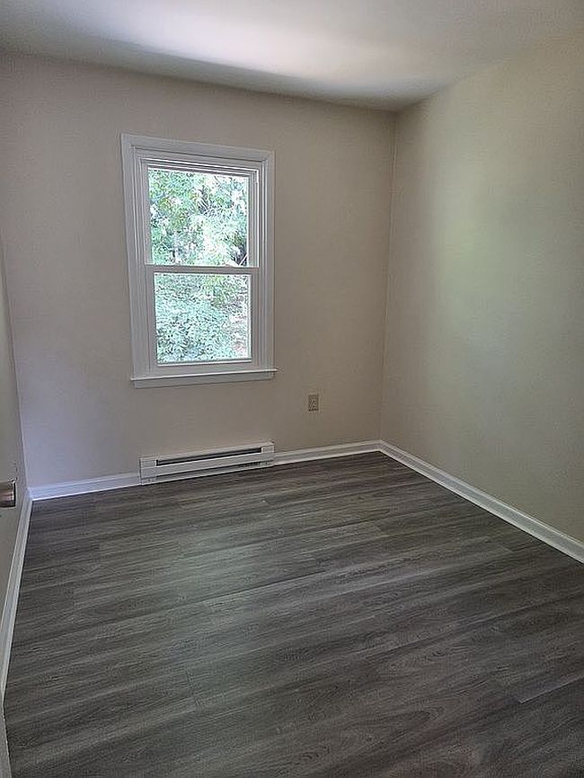 Photo of 49 Wenner Dr, Brunswick, MD