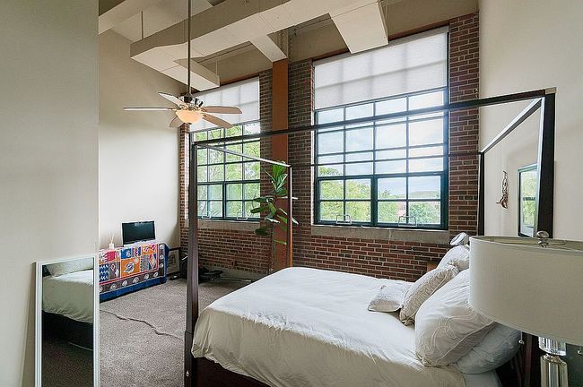 Additional photo 1 of property located at 905 3rd St Se Apt 214