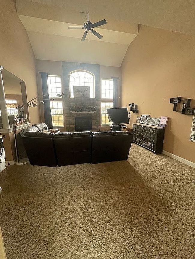Image of 101 Wedge Ct