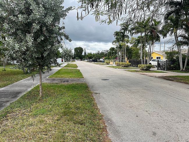 Additional photo 1 of property located at 3730 Sw 99th Ave