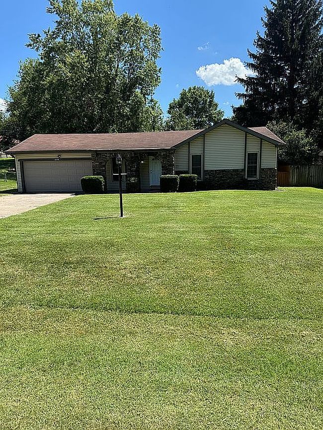 Photo of 2150 E Lark St, Springfield, MO