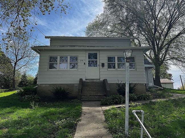 Preview of property located at 206 S Jackson St