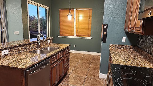 Image of 228 Highlands Lake Dr