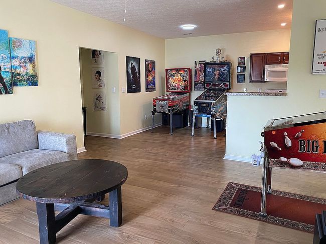 Photo of 9901 Club Springs Way Unit 102, Louisville, KY