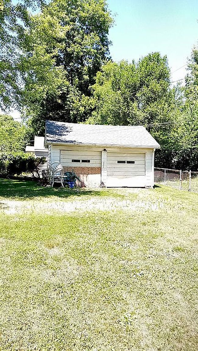 Photo of 4949 Crittenden Ave, Indianapolis, IN