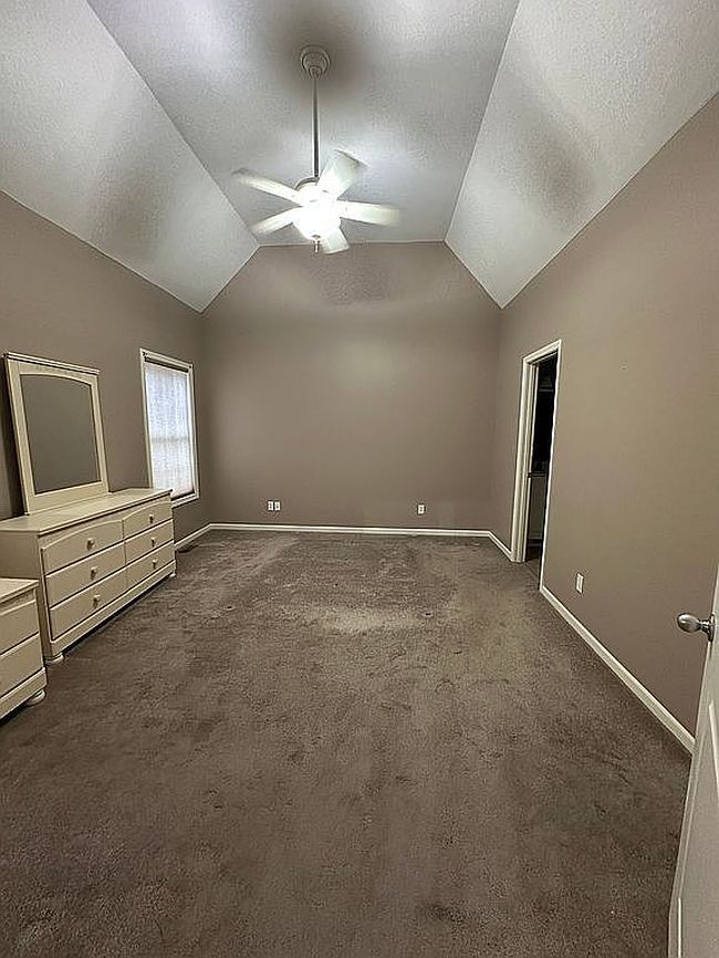 Image of 756 College Blvd