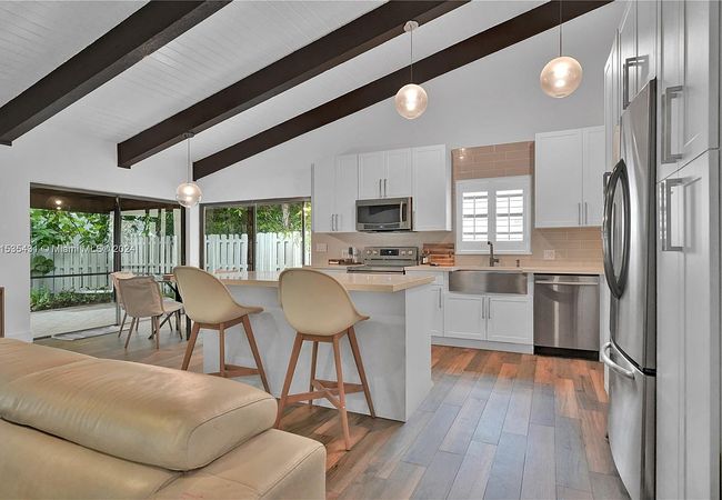 Additional photo 3 of property located at 9205 Sw 78th Ct