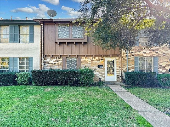 Image of 907 Garden Walk Dr