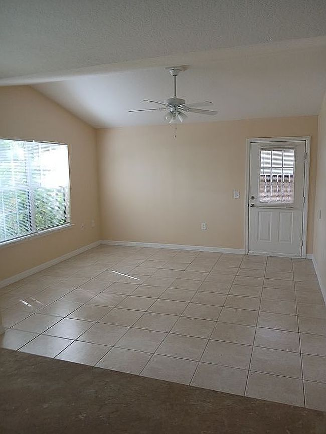 Photo of 4221 Maine St, Elkton, FL
