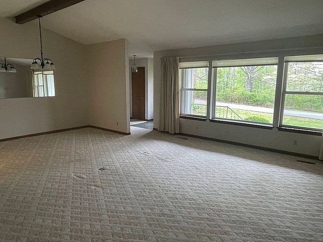 Image of 148 Dovenshire Dr