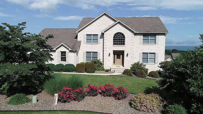 Photo of 771 Cresson Dr, Chambersburg, PA