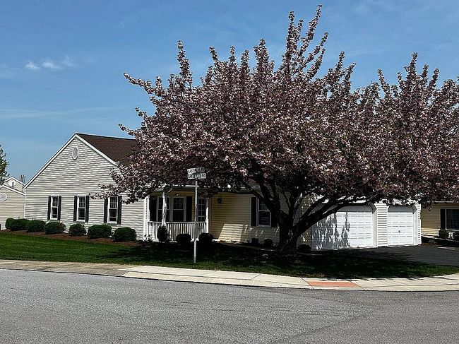 Image of 1015 Hastings Blvd
