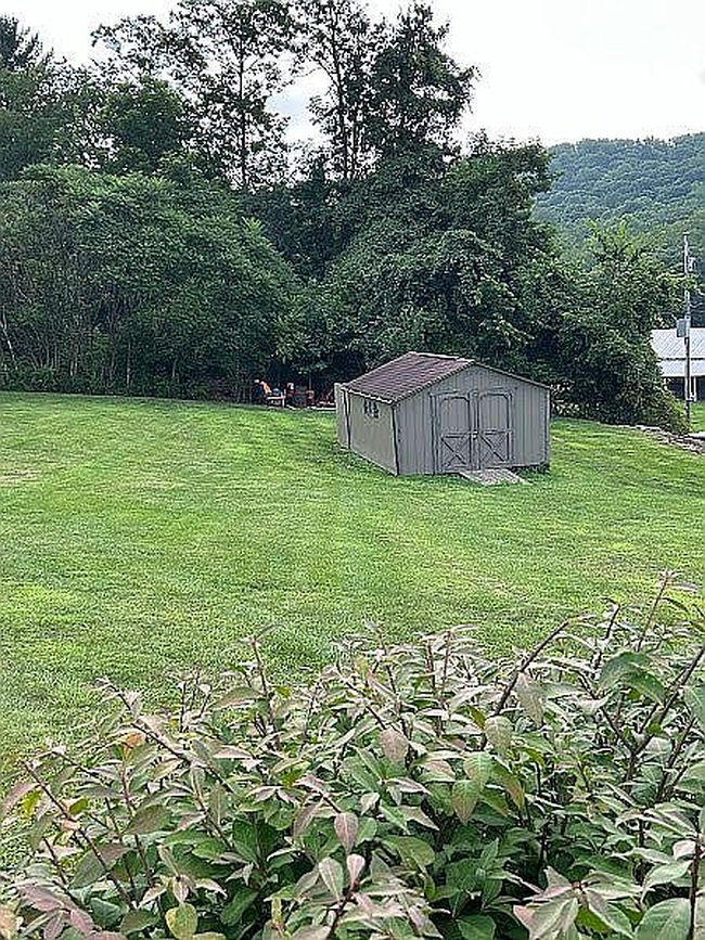 Photo of 4051 W Roy Furman Hwy, Waynesburg, PA