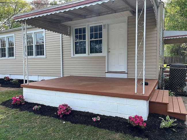 Image of 130 Deaver St