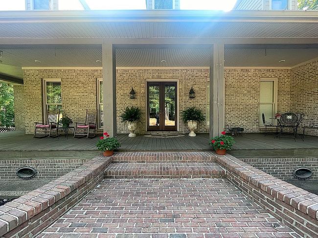 Photo of 405 County Road 406, Greenwood, MS