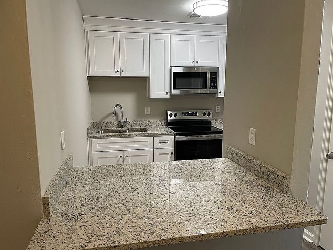 Image of 1336 W 39th St