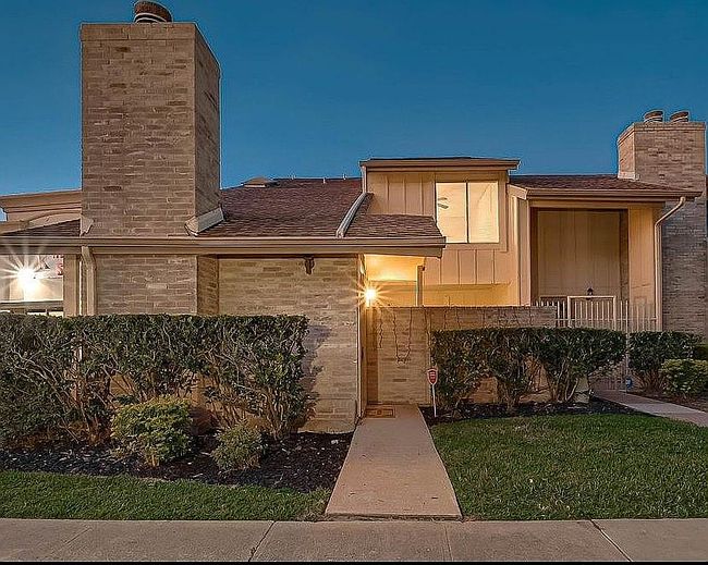 Photo of 2992 Meadowgrass Ln, Houston, TX