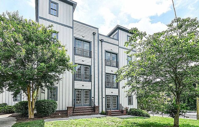 Image of 445 Mcadoo Ave