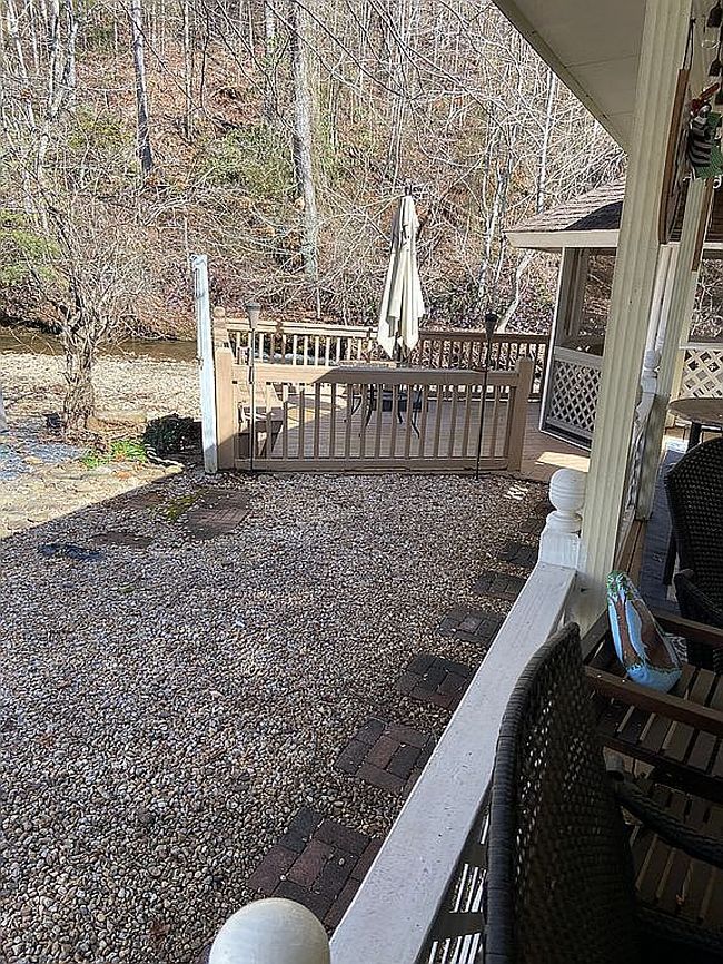 Image of 226 Creekview Dr