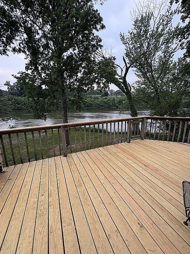 Photo of 1726 Cottage Row Rd, Cedar Falls, IA