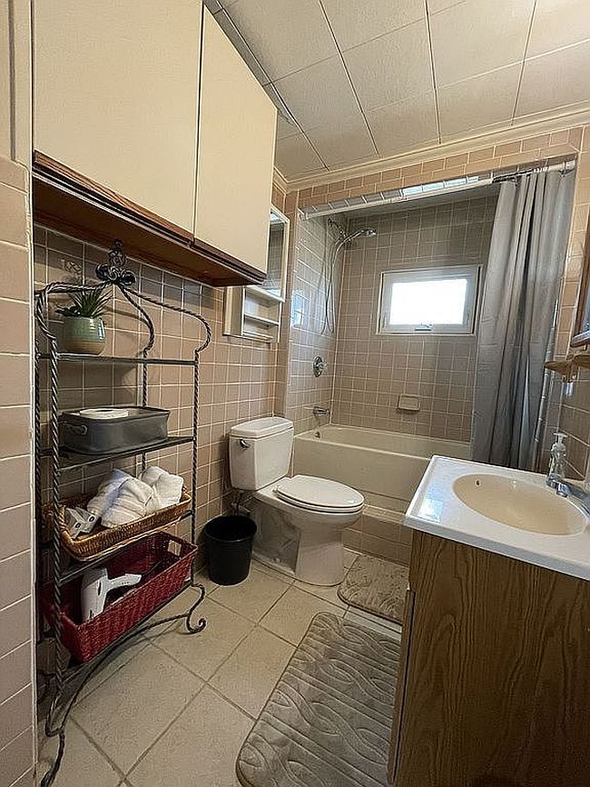 Additional photo 2 of property located at 31 Bayview Ln