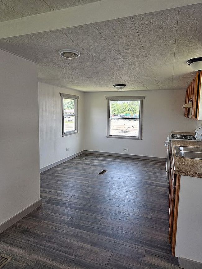 Additional photo 3 of property located at 10951 Perry Hwy #502