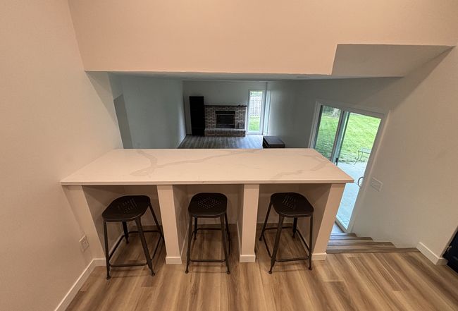 15611 Parker Cir, Omaha, NE