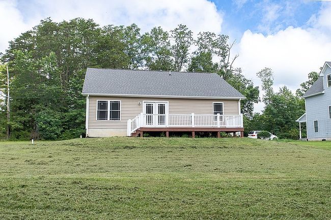Photo of 1060 Jennys Creek Rd, Roseland, VA