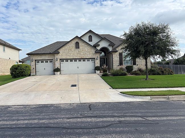 Photo of 1101 Drummond Cir, Woodway, TX