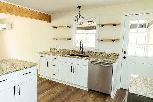 Image of 1443 Dana Rd