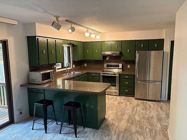 Additional photo 3 of property located at 2639 N 124th Cir