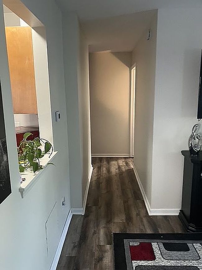 Photo of 2148 Painted Post Dr Apt 32, Flushing, MI