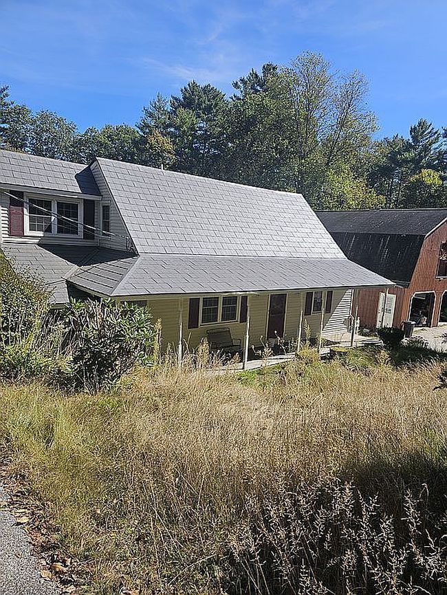 Photo of 39 Forest Ln