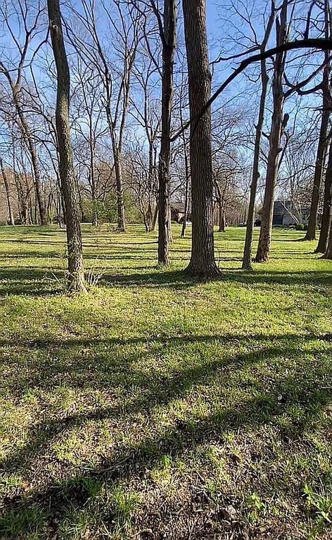Image of 3710 W Bluffs Rd