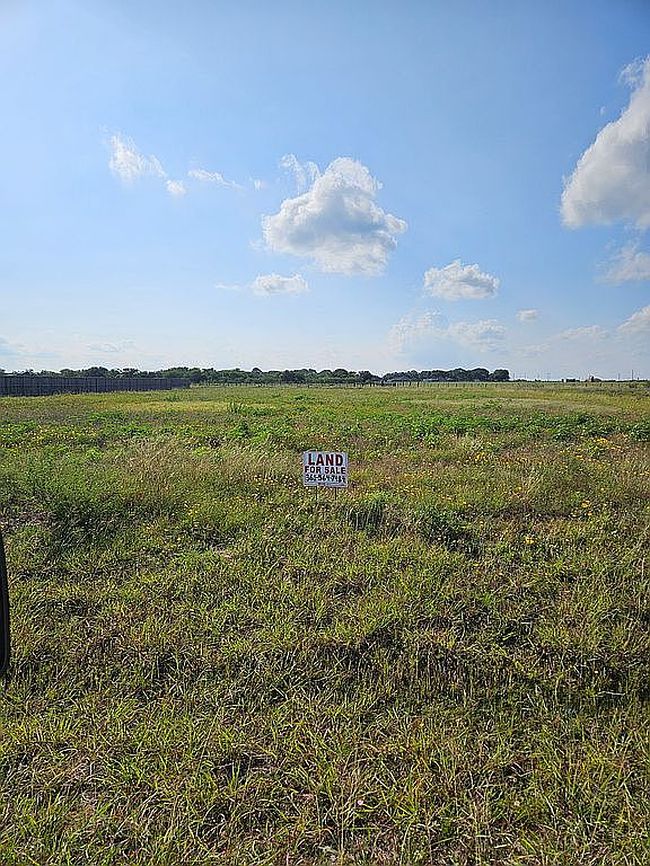 668 Sendera Loop, Victoria, TX