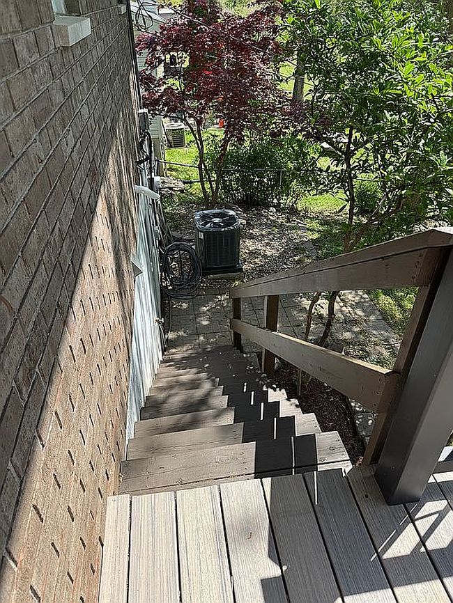 Image of 115 Creekside Dr