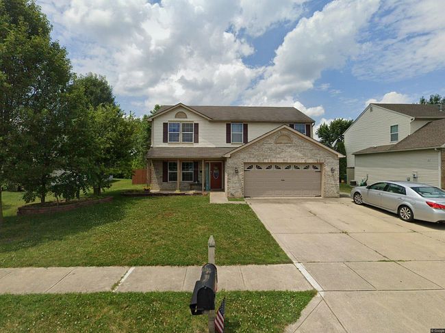 Photo of 950 Weeping Way Ln