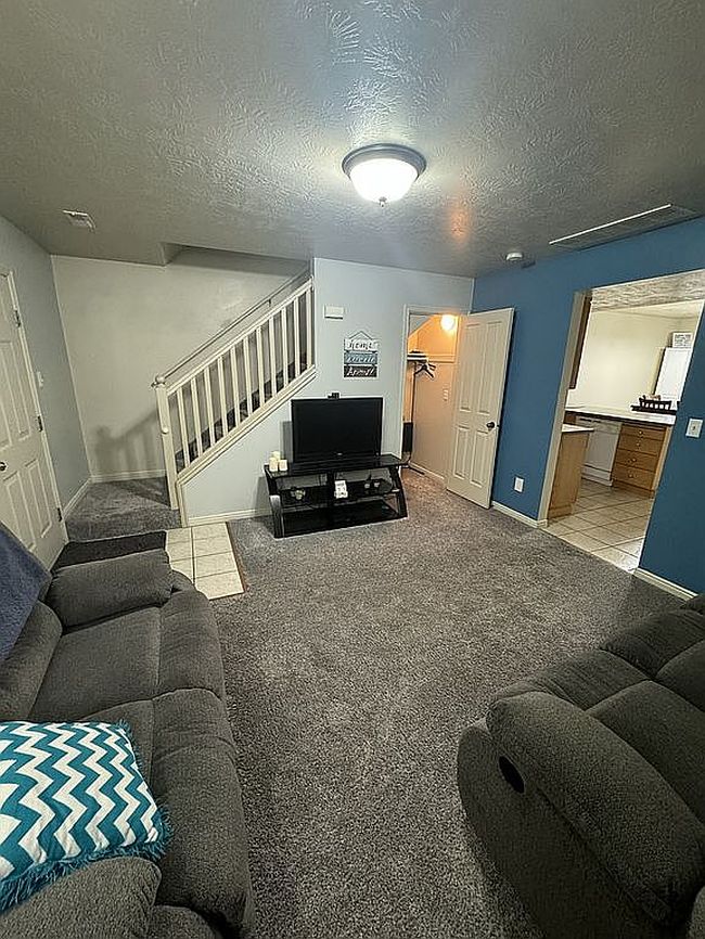 Image of 564 Pheasant Ridge Dr Apt A