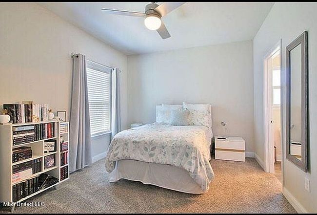 Photo of 9371 Nuthatch Dr