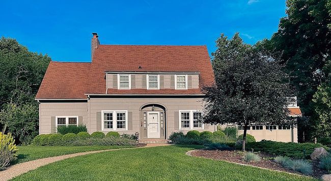 Photo of 215 Sunset St, Iowa City, IA