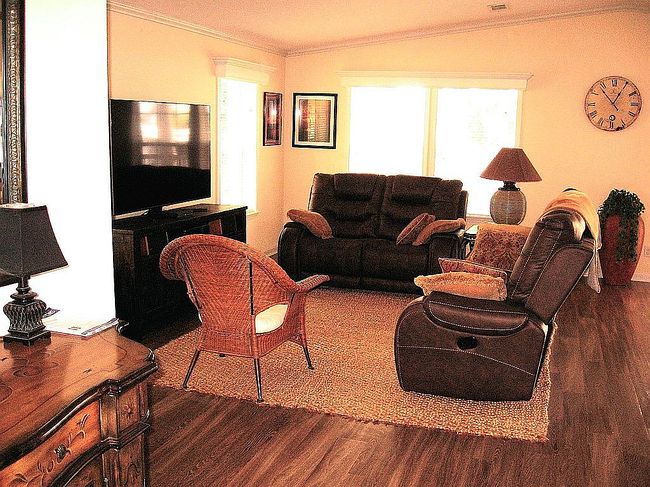 Image of 8853 Castle Dr