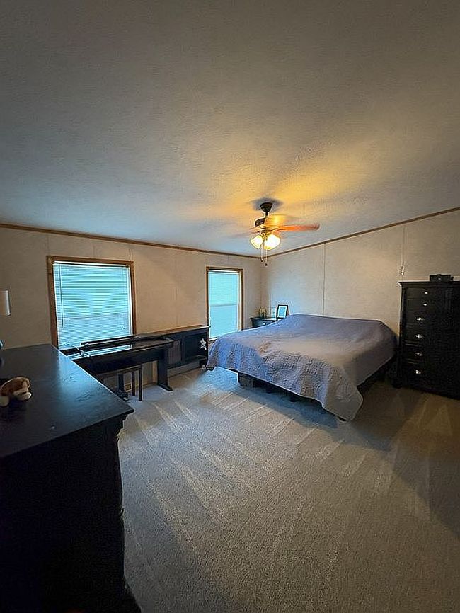 Photo of 124 Wood Crest Rd, Weston, WV
