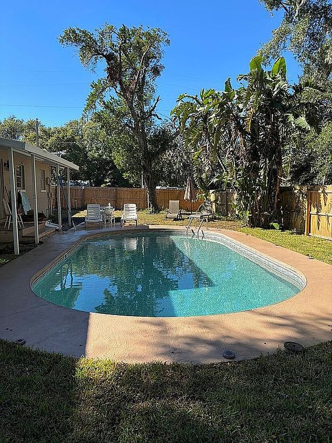 Image of 6932 Fern Cir